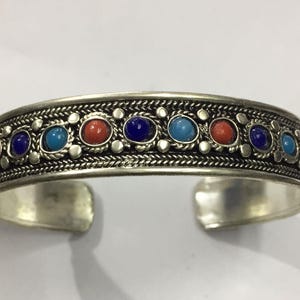 Vintage-inspired Bangle