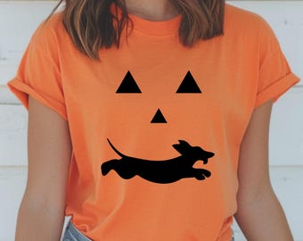 Dachshund Halloween Shirt Dachshund Pumpkin Shirt Wiener dog doxie Pumpkin Dog Mom Dachshund fall Dog mom crewneck Dachshund Doxie mom