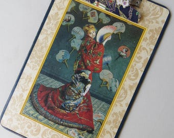 TABLERO CON PORTABOLSA ~~ Pequeño diseño vintage con lámina de Monet 9" x 6"