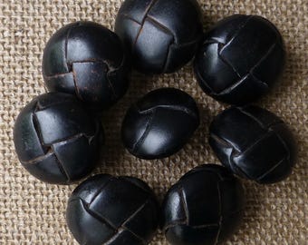 Siete botones de aspecto de cuero vintage con vástago marrón oscuro de 1 1/8 pulgadas y 1 pulgada.