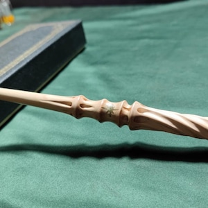 Custom Eight Awn Star Wooden Wands | Hand-Carved Wands | Handmade Magic Wand | Wizard&#39;s Weapons | Unique Magic, Perfect Gift For Wizard