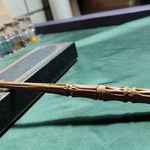 Handmade Green Sandalwood Wands | Fancy Magic Wands | Real Wood Wand | Wizard&#39;s Weapons | Unique Magic, Perfect Gift For Wizard