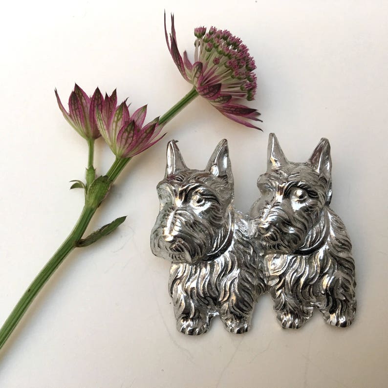 Scotty Dog Acrylic Pin Brooch, Classic Classic Vintage Inspired Style main image 1