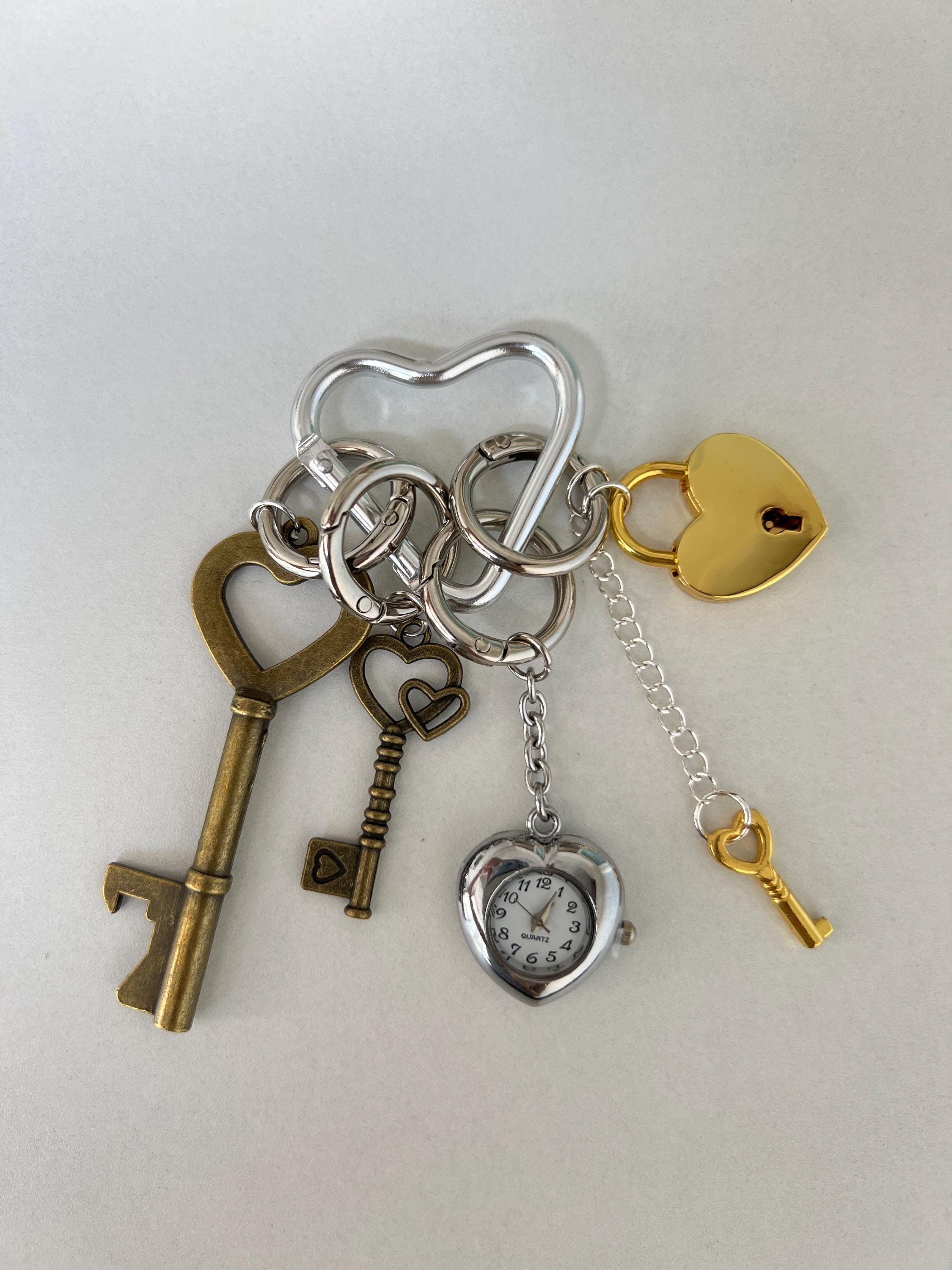 KEY-CHAINS／ANTIQUE／VINTAGE／USA Gold Vintage Key Heart Lock Keychain, Silver Heart Watch