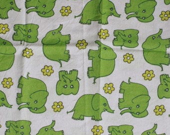 New retro elephant fabric - 105x100 cm.