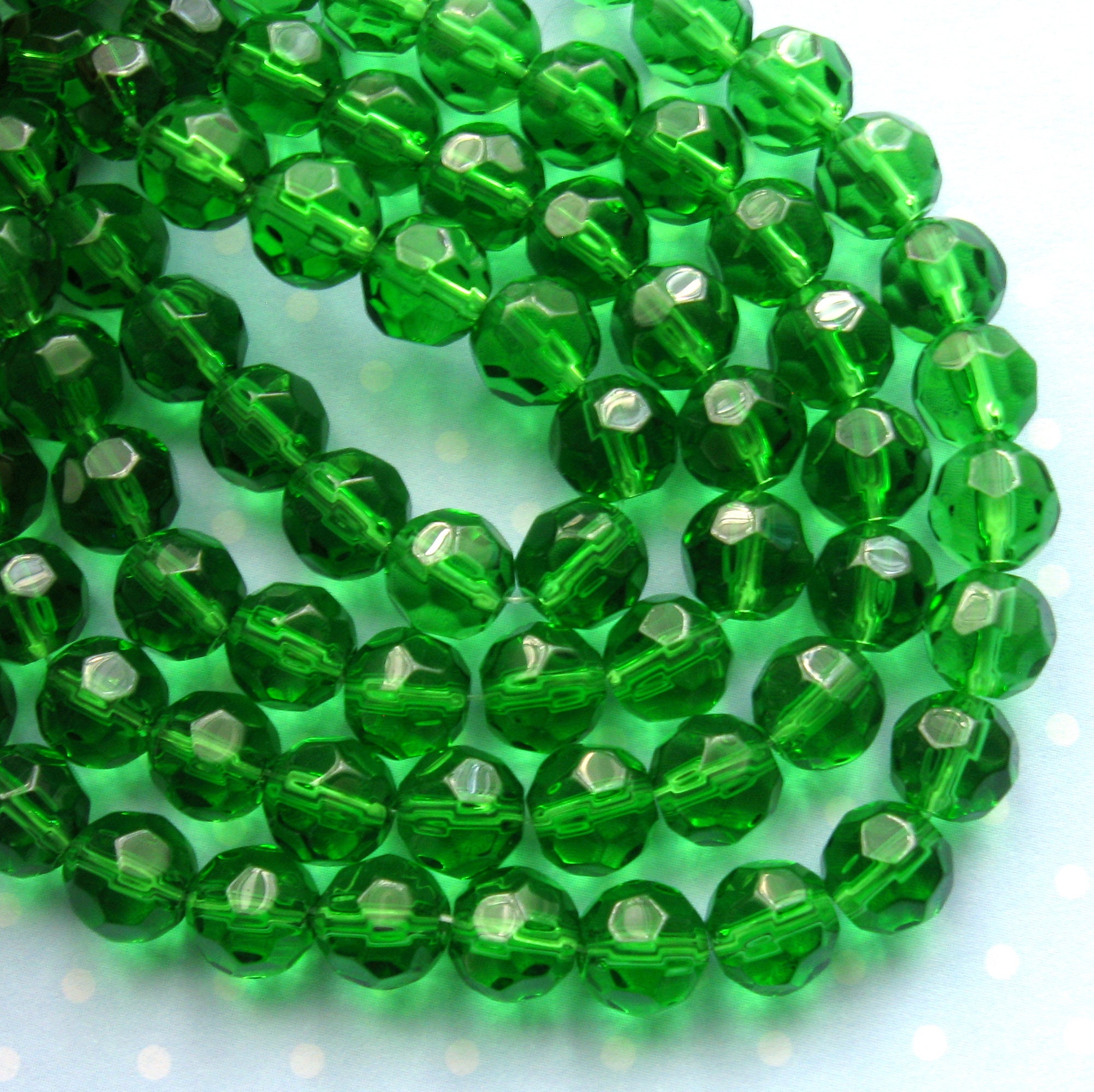 40 Pieces 8mm Green Glass Beads One 12 Strand 8mm Etsy