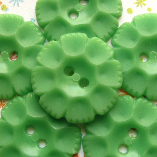 Vintage Buttons - Set of 6 - Jade Green Plastic Fun Fifties Flowers 3/4" (19mm)