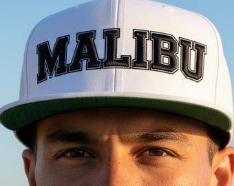 マリブ刺繍入り帽子 - ベースボールキャップ フラットビル スナップバック - 男性へのギフト