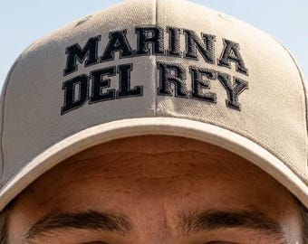 マリーナ・デル・レイ刺繍入り帽子 - カスタムセーリングロサンゼルスダッドキャップ - 彼へのギフト