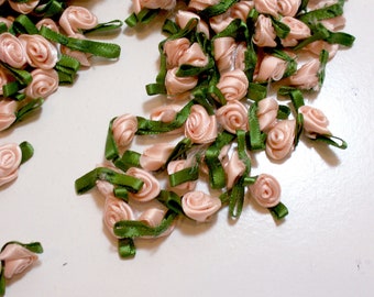 Peach Roses, Peach Flower Appliques, Offray Small Ribbon Rose Satin Flowers X 100 pieces, Peach and Moss, 080