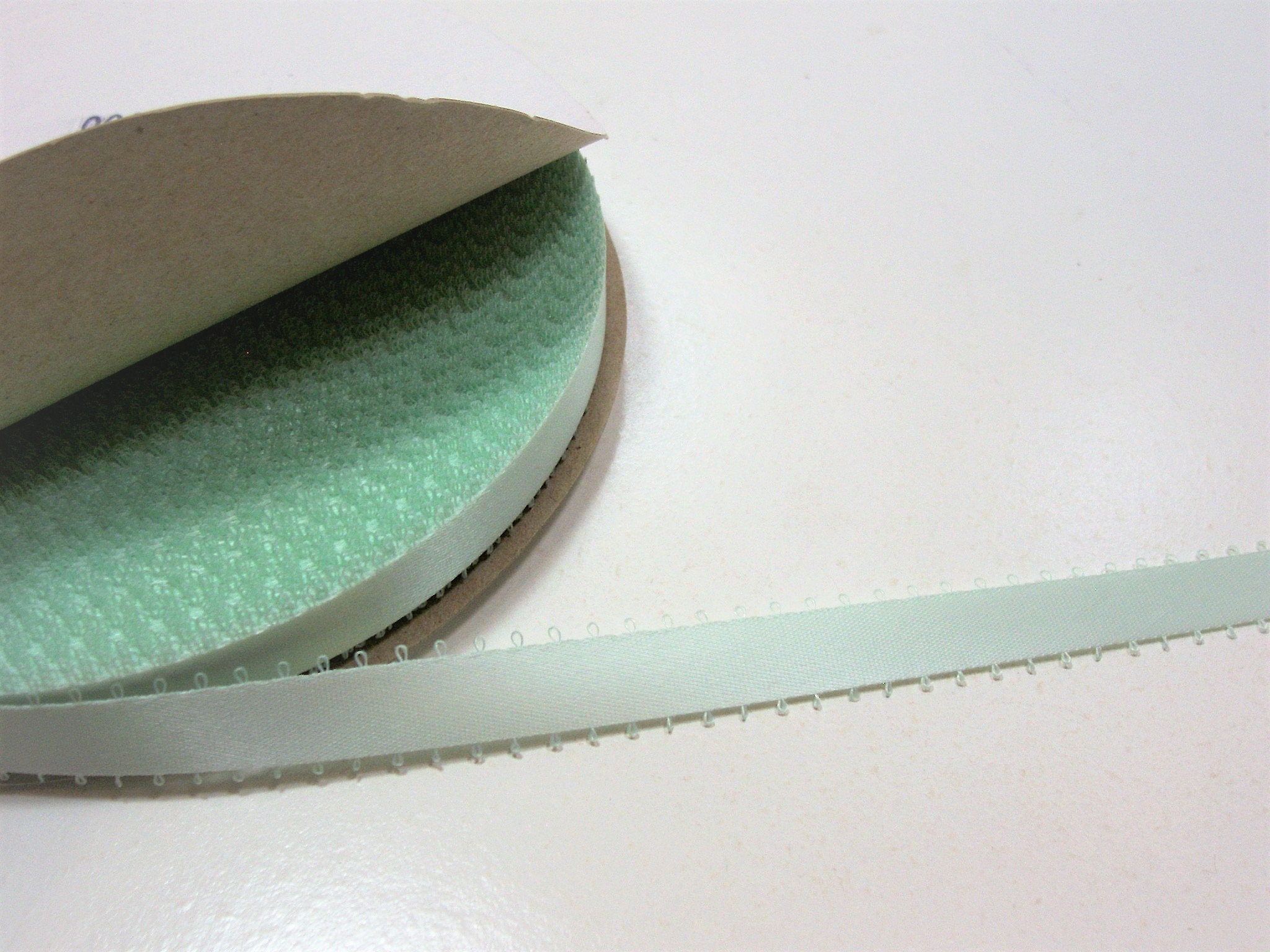 Ruban vert, ruban Satin Double-Face glace menthe vert de Picot 3/8 pouce de large x 20 yards Ruban vert, ruban glace Satin Double-Face glace ruban menthe vert de Picot 3/8 pouce de large x 20 yards bb7706