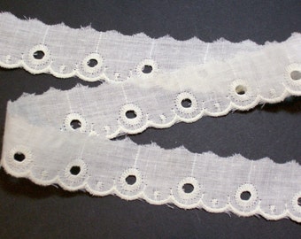 6yds Ivory Poly Cotton Eyelet Lace Trim 4.4 Wide.
