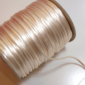 Elfenbein-Schnur, Elfenbein-Rattenschwanz-Satinschnur-Nähzubehör 1/16 Zoll x 13 m, Elfenbein-Rattenschwanzschnur #1, Bin 6