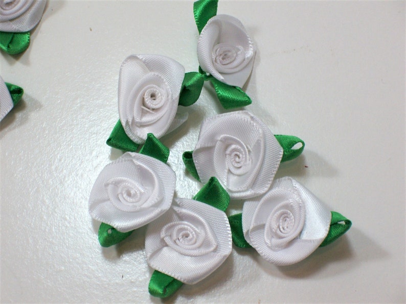 White Roses White Flower Appliques Offray Flat Ribbon Rose | Etsy