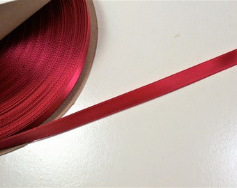 Red Ribbon, Offray Single-Faced Venetian Red Satin Ribbon 3/8 inch wide x 10 yards, 1294