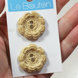 Tan Flower Buttons, Tan Button x 2 Pieces, Plastic Button, 2 hole Button, Le Bouton, 130 image 2