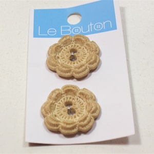 Tan Flower Buttons, Tan Button x 2 Pieces, Plastic Button, 2 hole Button, Le Bouton, 130 image 4