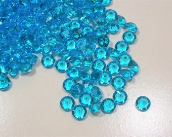 Blue Gems, Blue Acrylic Faceted Gems x 475 Pieces, Sparkly Round Gems 5/16 Inch Diameter, Offray Gems, 544