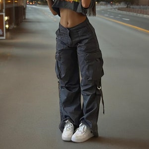 ハイウエストカーゴパンツ | バギーポケット付きトラウザーズ | ストリートウェア | レディースファッション