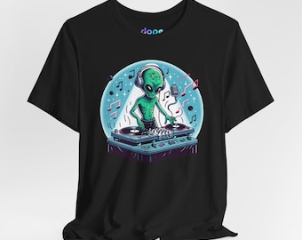 Alien DJ T-Shirt, Rave Festival Bass Music Tee