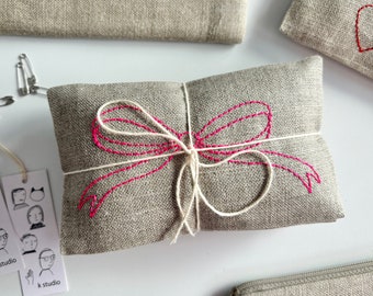 Lavender Sachet Bundle, Pink Bow, Embroidered Linen, French Lavender [Free Shipping]