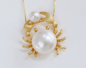 Handmade Crab Pearl Pendant Necklace, Natural Freshwater Pearl Charm, Unique Pearl Jewelry, Ocean & Sea Lover&#39;s Gift, Gift For Her