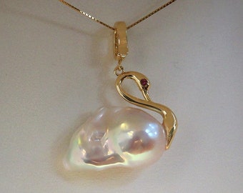 Gold Swan Necklace, Natural Freshwater Pearl Swan Pendant, Swan Jewelry, Gold Pearl Necklace, Swan Charm, Goose Pendant, Anniversary Gift