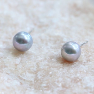 Freshwater Pearl Stud Earrings, Minimalist Natural Silver Pearls Earrings, Daily Wearing Earrings, Bridesmaid Earrings, Gift for Mom