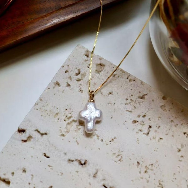 Collier croix de perles d'eau douce, pendentif croix de perles naturelles, collier croix de perles en argent sterling, cadeau de demoiselles d'honneur, cadeau de Noël pour elle