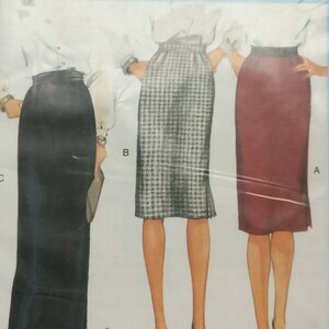 May include: A sewing pattern for three different skirts. The pattern is from Burda and the pattern number is 7136. The sizes are 36-48 European sizes and 10-20 US sizes.