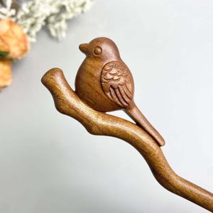 Wooden Bird Hair Stick, Hand Carved Bird Hair Fork, Cute Wooden Hairpin Birthday Gift, Miniature Bird Wooden Hair Accessories Gifts for Her
