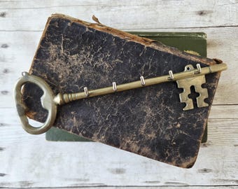 Vintage Brass Skeleton Key Hook Wall Hanging