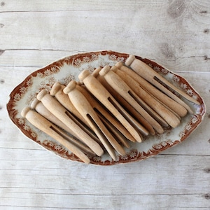 Vintage Wood Wooden Clothes Pins Flat Top Set of 62 Bowl Jar Filler Crafts