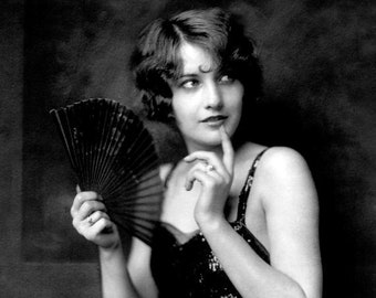 Old Vintage Antique STUNNINGLY GORGEOUS  FLAPPER Girl Photo Reprint