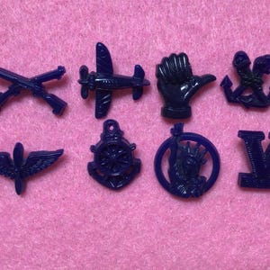 Vintage Blue Plastic US Americana and Military-themed Button Set