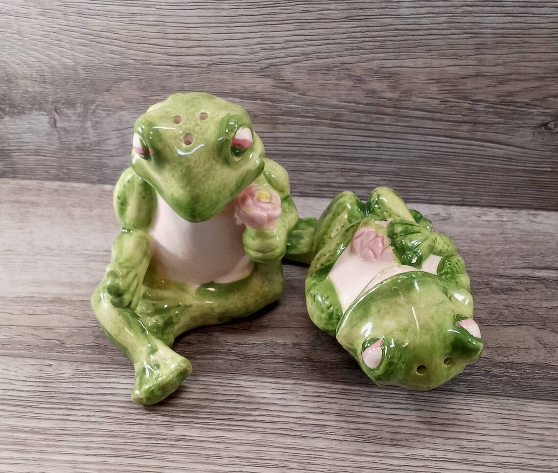 Vintage Ceramic Frog Salt and Pepper Shakers Vintage Lover Etsy