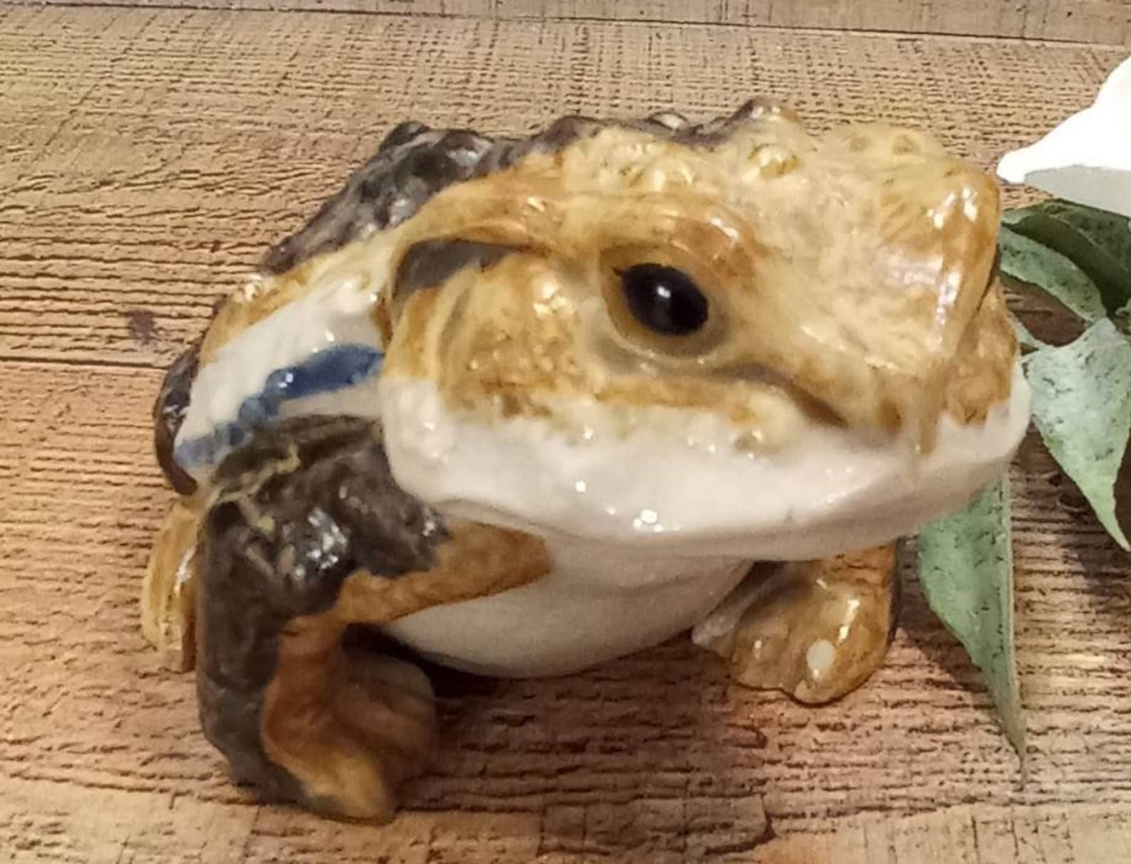 Vintage Japan omo Realistic Ceramic Frog Figurine Ceramic Frog Etsy