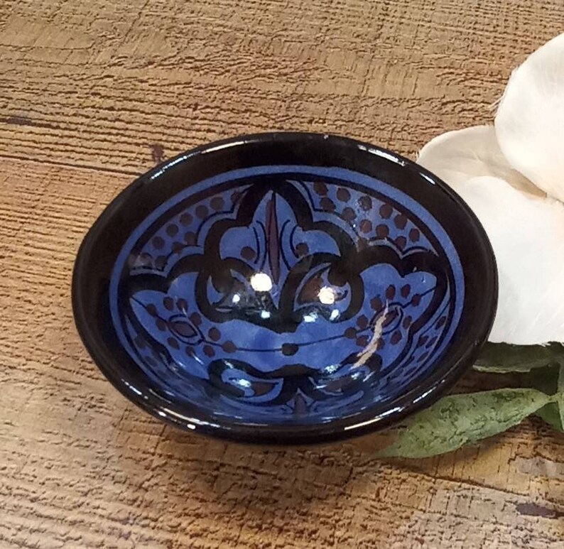 Small old Hand Painted Pottery Bowl Native Pottery Bowl Ring Dish