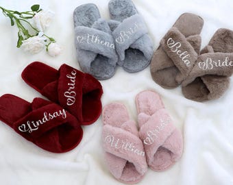 Custom Name Bride Slippers, Fluffy Slippers, Personalized Bridesmaid Slippers, Bridesmaid Gifts, Party Slippers, Bachelorette Party Gift