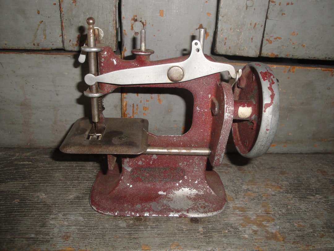 Old Antique Vintage Primitive Rustic Childs Toy Sewing Machine Hand old-antique-vintage-primitive-rustic-childs-toy-sewing-machine-hand