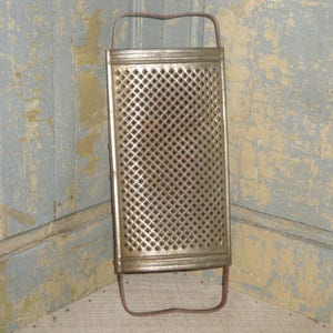 Old Grater | Vintage Grater | Antique Grater | Primitive Kitchen Grater | Farmhouse Grater | Grater With Painted Metal Handle
