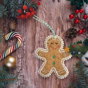 In the hoop Gingerbread man 3 Christmas ornament embroidery design, Machine embroidery design, Digital download