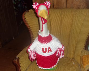 University of Alabama Cheerleader Goose Geese Outfit Crochet Lawn Geese Clothes Outdoor Garden Statue Dress Lawn Ornament