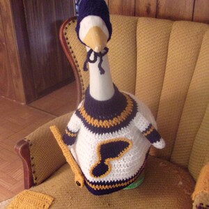 Blues Hockey STL Goose Geese Outfit Crochet Geese Outfit Outdoor Garden Decor Garden Statue Lawn Goose Clothes