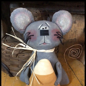 Candy Mouse EPATTERN...primitive halloween mouse doll with candy corn...craft sewing digital download PATTERN...PDF...1.99