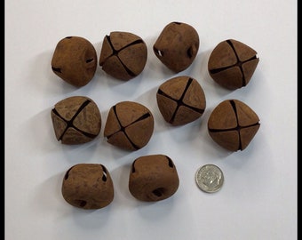 RUSTY JINGLE BELLS...Package of 10...1"...primitive craft supplies...Chestnut Junction