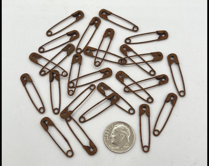 RUSTY SAFETY Pins...1...package of 25...primitive Craft Supplies