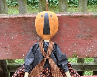 Ms Squash EPATTERN -primitive halloween pumpkin head crow cloth doll craft digital download sewing pattern- PDF - 1.99