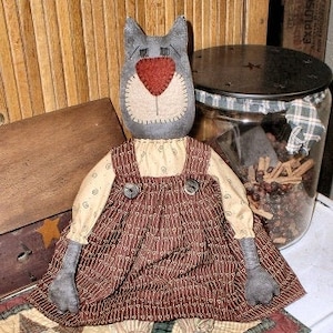 Lucille Cat EPATTERN...primitive country cloth doll craft digital download sewing pattern - PDF - 1.99