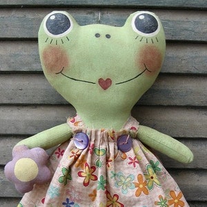 Faye Frog EPATTERN - primitive country cloth doll craft spring summer digital download sewing pattern - 1.99 - PDF